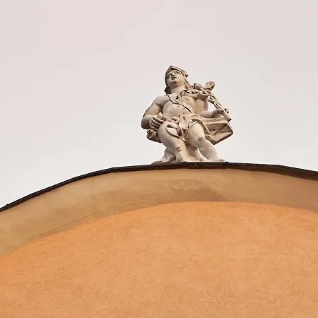 - Na Kowarskiej Starowce Apartment *