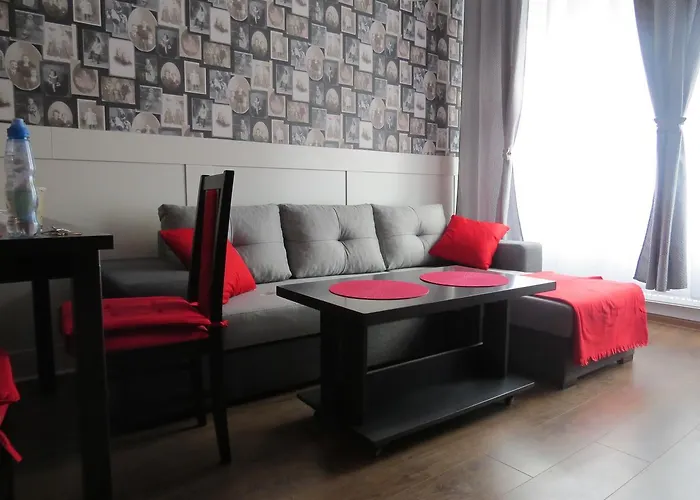 - Na Kowarskiej Starowce * Kowary